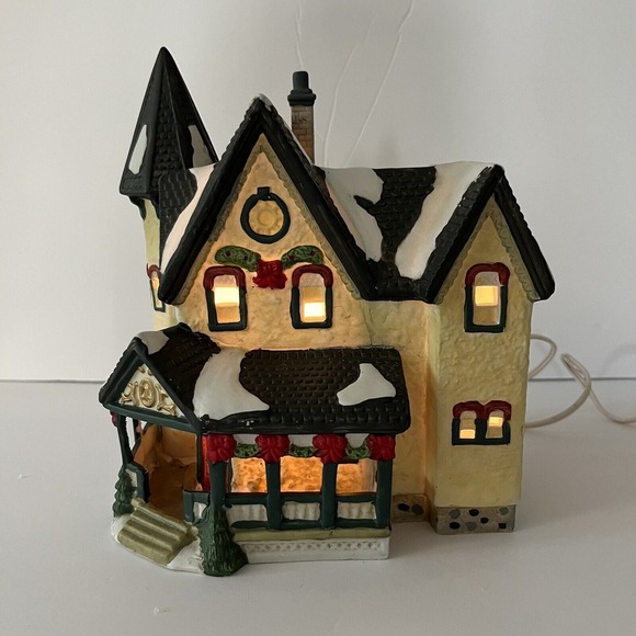 Vintage Santa's Workbench 1999 Bayberry Cottage Classic Series Christmas Village - Picture 3 of 10